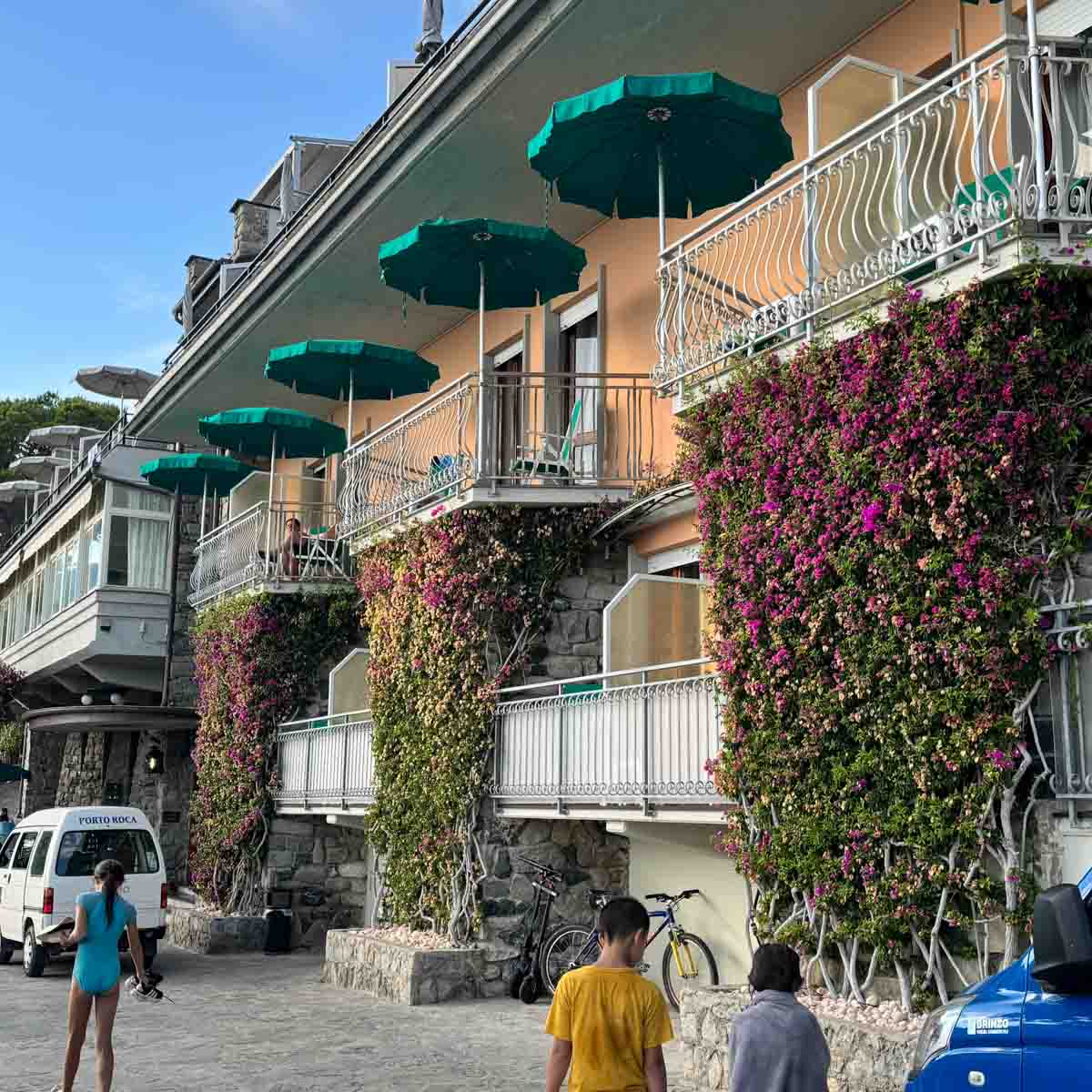 porto roca hotel balcony