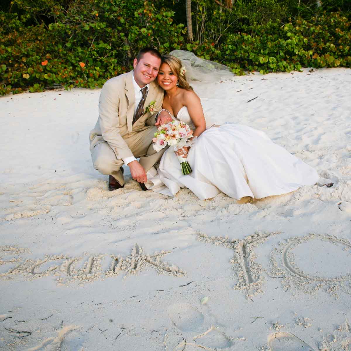 trunk bay beach wedding