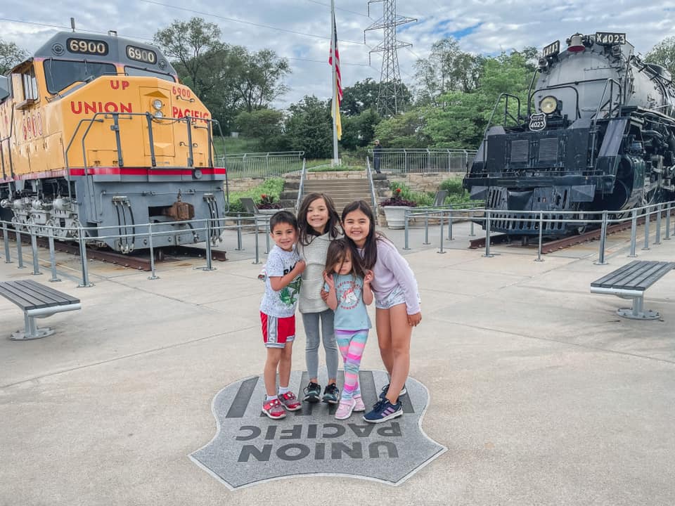 where to see trains in omaha with kids